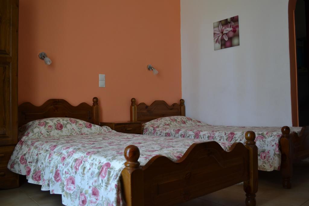 Salvanos Residence Ипсос Екстериор снимка