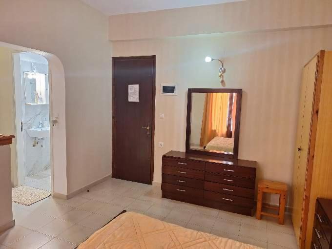 Salvanos Residence Ипсос Екстериор снимка