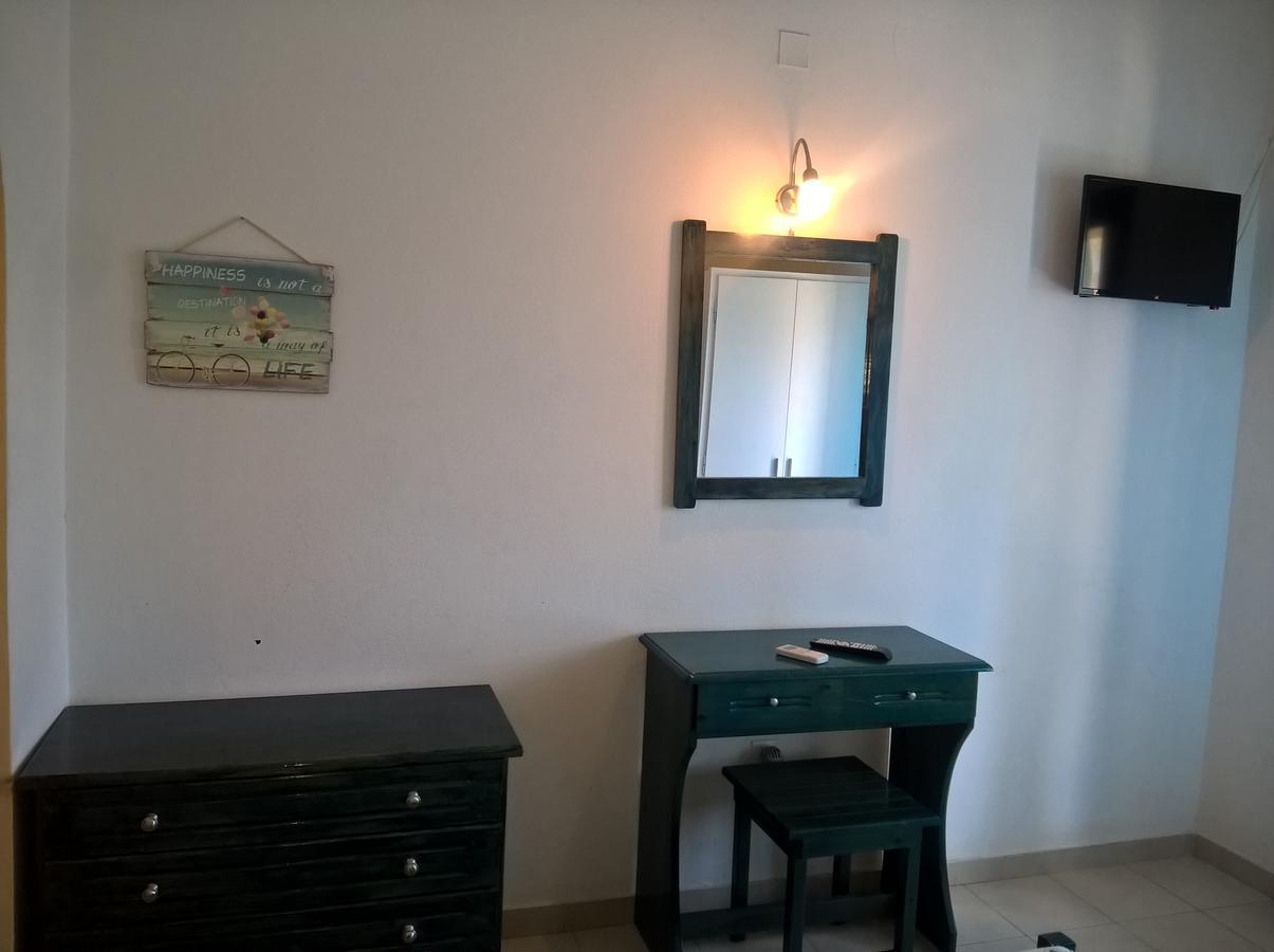 Salvanos Residence Ипсос Екстериор снимка